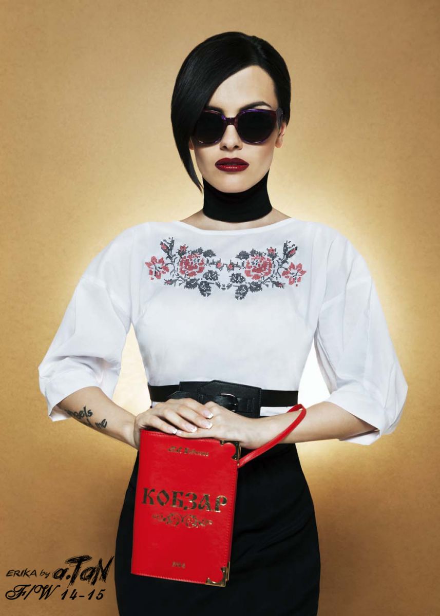 Эрика стала лицом бренда Андре Тана